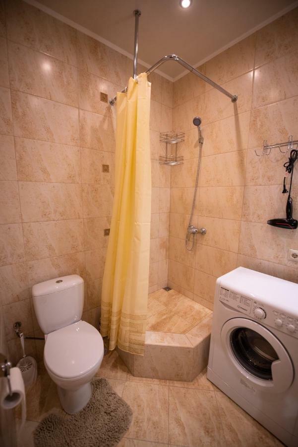 Apartment M&K In The Center Lviv Ngoại thất bức ảnh