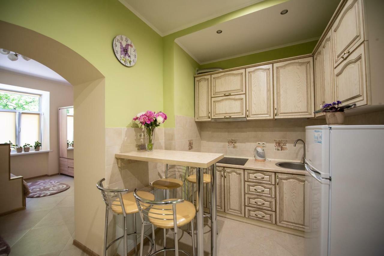 Apartment M&K In The Center Lviv Ngoại thất bức ảnh