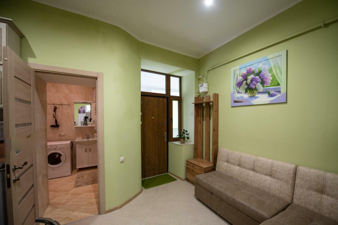 Apartment M&K In The Center Lviv Ngoại thất bức ảnh
